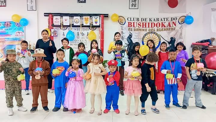 Karateka en posición de combate